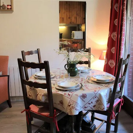 Pres Des Pistes A Vars Les Claux - Proche Commerces - 4 Couchages - Calme Et Confort - Fr-1-330b-99 Apartment